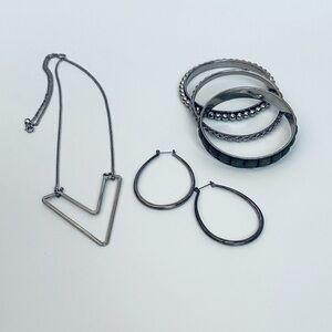 BUNDLE! Jewelry | Earrings & Necklace